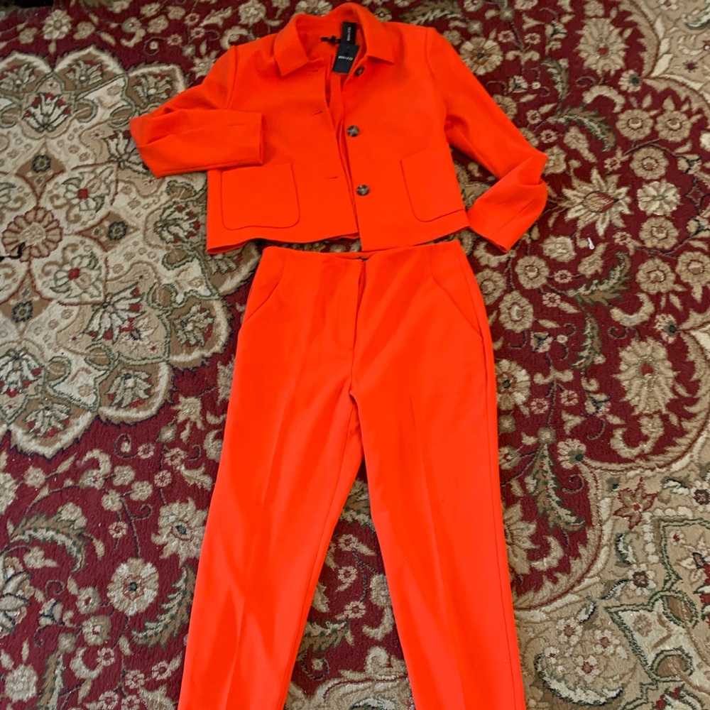 Women suit